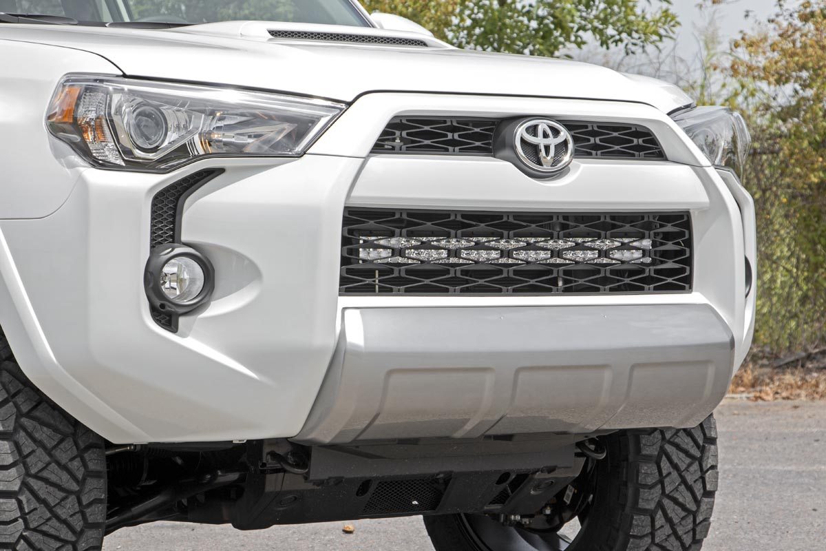 Toyota 4Runner LED Light Kit - Front - Rough Country - Bumper Mount | 30